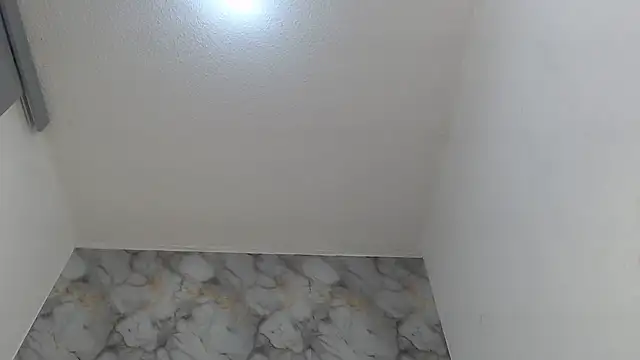 brown_halos: απευθείας συνομιλία ΧΧΧ