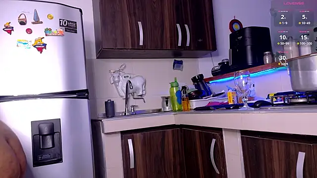 Živý XXX chat nairagold_