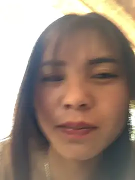 แชท XXX สดของ Akira-baby