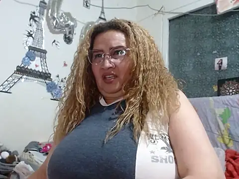 Chat XXX Live Perla1981--