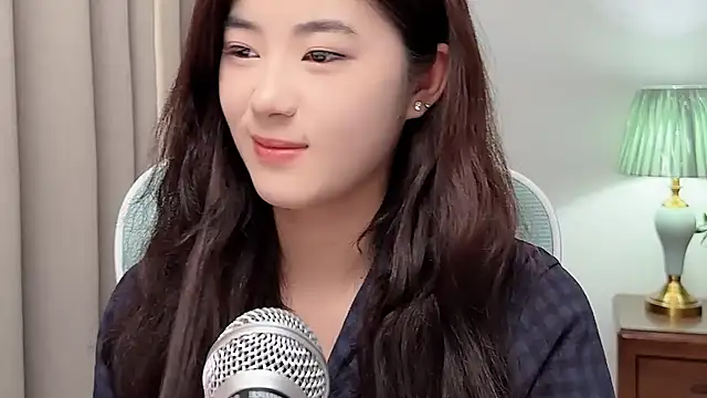 Nicole20266のウェブカメラショ  ー