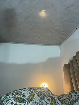 Chat +18 de emily_acorn ao vivo