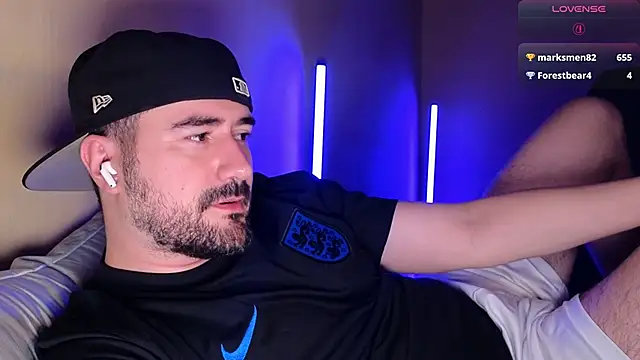 DominantTheo's Live XXX Chat