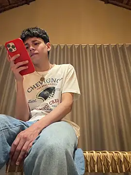 Czat XXX na żywo – Andy_Belier23