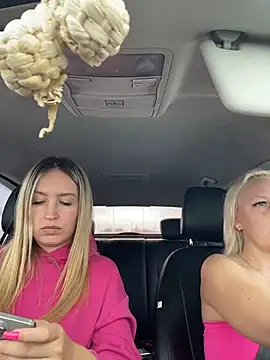 XXX chat uživo modela MerlinDave