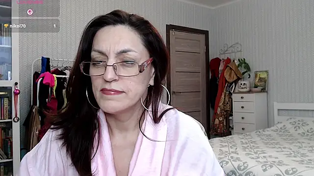 Živý XXX chat Vivian-Alluring