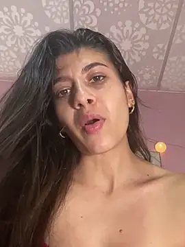 Lenapink19 Adlı Modelin Canlı XXX Sohbeti