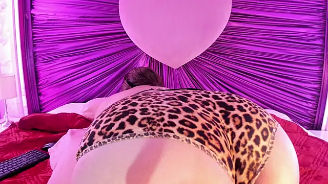 krystal_swift Live XXX-chat