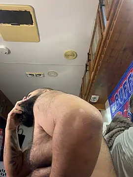 Chatroom XXX en direct de FindomGod4U