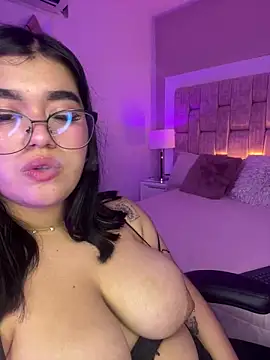 Chatroom XXX en direct de AnniJones