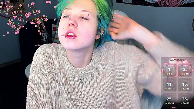 LittleKittenStar: онлайн-секс-чат