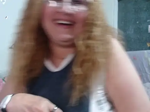 Perla1981-- Chat XXX live