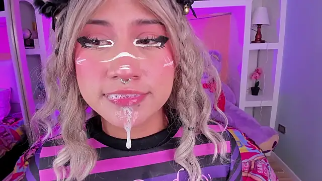 XXX chat uživo modela miss___megan