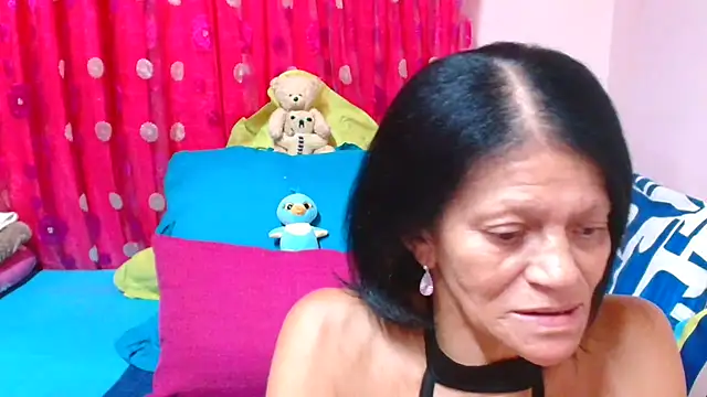 SLUTTYROXYのライブXXXチャット