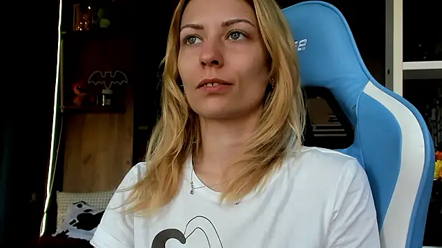 karo123421's Live XXX Chat