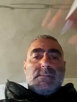 KIRIM_KONGO61's Webcam Show