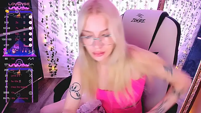 Chat XXX en directo de AnyaTaylor_