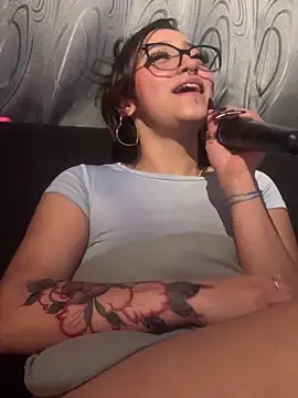 Онлайн чат XXX LilithMonette