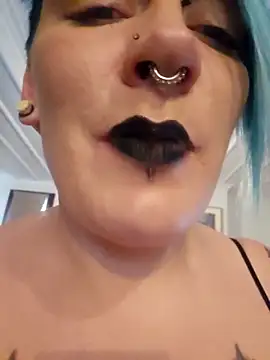 PinkTheHawk's Live XXX Chat