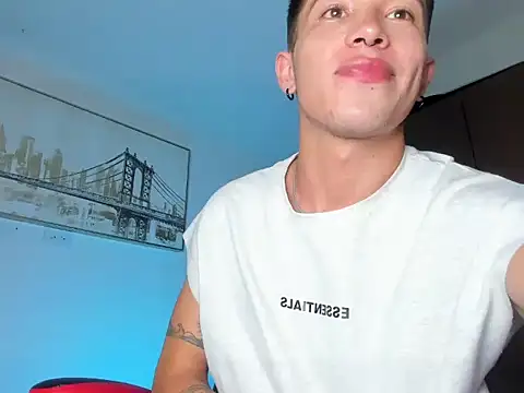 noahsaint webcam show