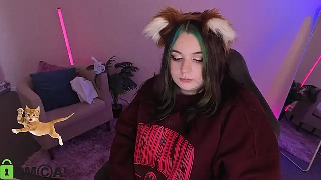 Mia_R0ss: διαδικτυακό σόου στην κάμερα