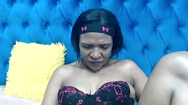 SpicyQueenxxxx's Live XXX Chat