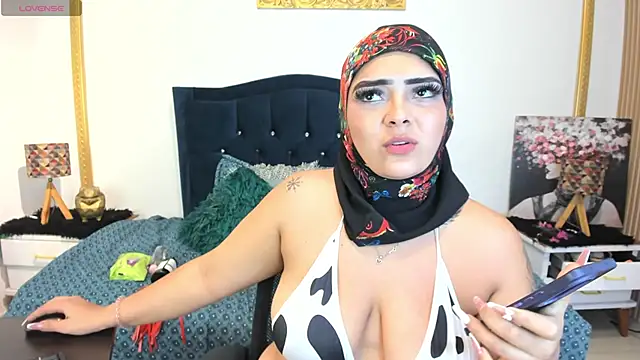 Inaya_Khalifa's Live XXX Chat