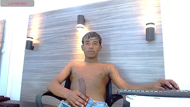 TonnyMarck's Live XXX Chat