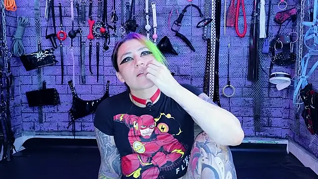 PANDORANEZZ – Naživo XXX chat