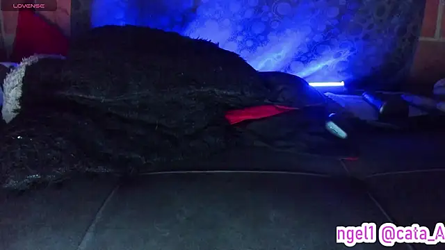 Cata-angel Adlı Modelin Canlı XXX Sohbeti