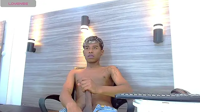 TonnyMarck's Live XXX Chat