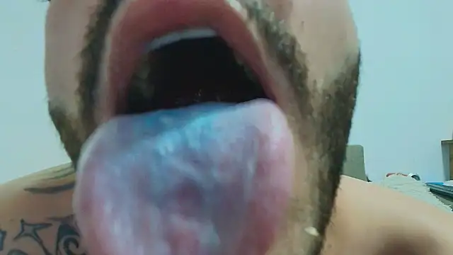 thomas_gun's Live XXX Chat