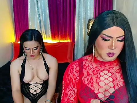 Pokazy przed kamerką – Incredible_Shemale