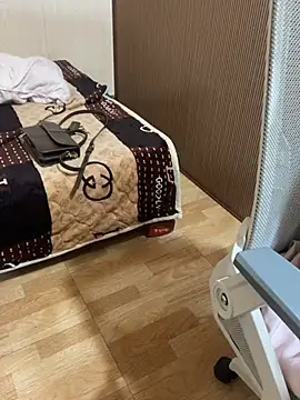 Mina048 在線直播表演