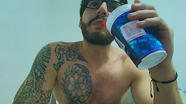 thomas_gun Live XXX-Chat