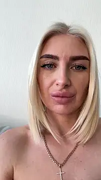 Mia_Roxie's Live XXX Chat