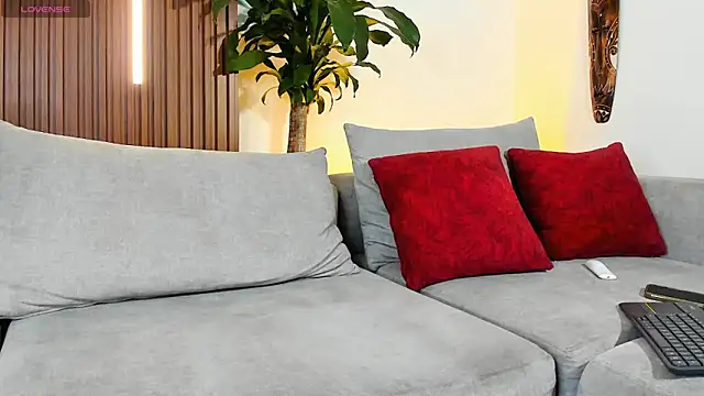 Pokazy przed kamerką – lucasanto_