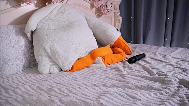 MonaEldon: онлайн-секс-чат