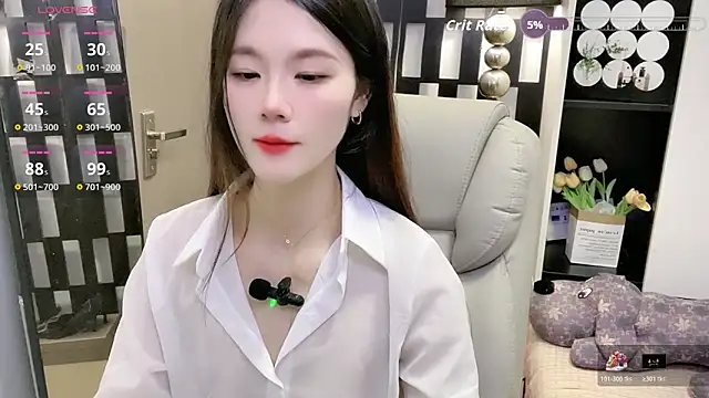 Yueyue-MM 网络视讯表演