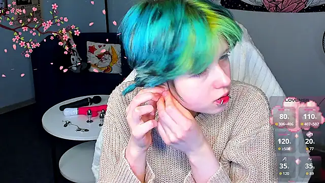 LittleKittenStar Chat XXX live