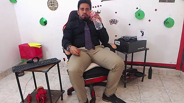 KalethBigDick Adlı Modelin Web Kamerası Şovu