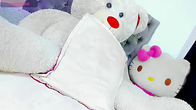 SexyJuliaa01 现场XXX聊天