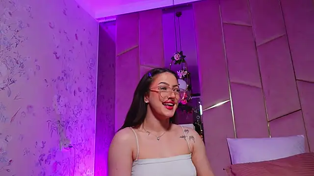 Chatroom XXX en direct de LucyLextonX