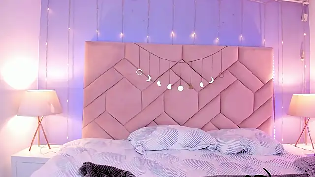 NaeniaDemon_ Chat XXX in diretta