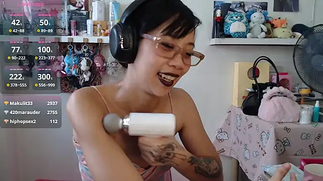 GloryKulikowskiのライブXXXチャット