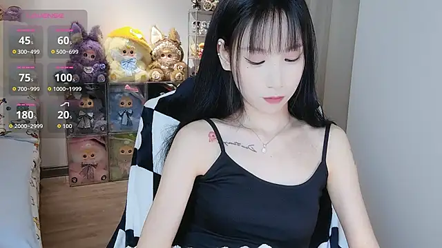 Živý XXX chat M-OTT_