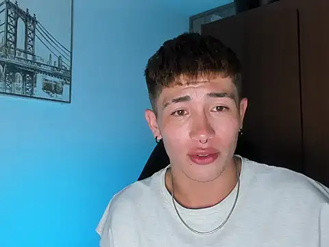 noahsaint Webcamshow