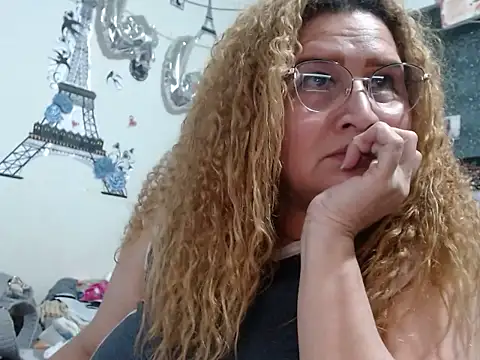 Živý XXX chat Perla1981--