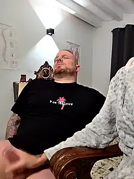 kylie_blck: απευθείας συνομ ιλία ΧΧΧ