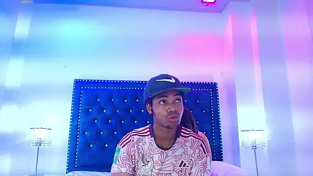 Cristal_and_luke: απευθείας συνομιλία ΧΧΧ